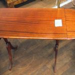 101 3293 DROP-LEAF TABLE